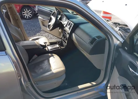 2006 Chrysler 300 Touring from USA, damaged, VIN 2C3KA53G46H125636